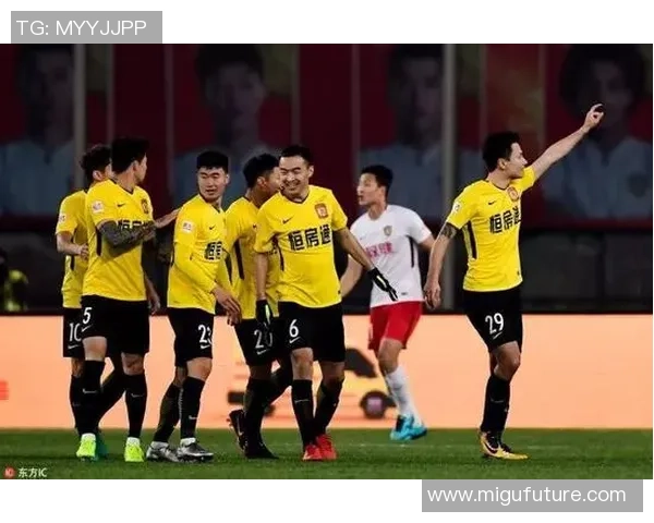 成都足球队个人能力引发热议球迷观点各异解析球队表现